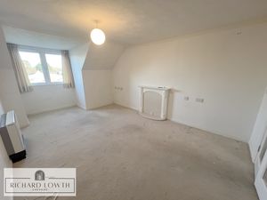 Lounge- click for photo gallery